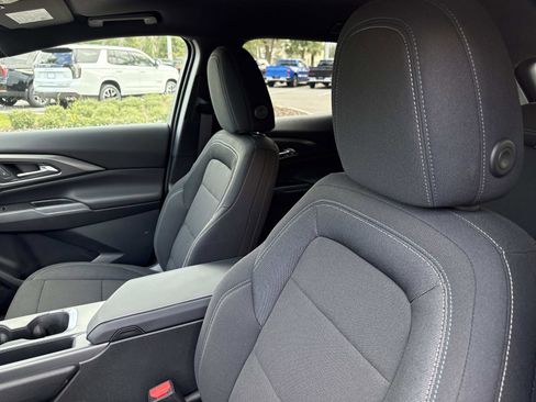 New 2026 Chevrolet Equinox EV LT image 19