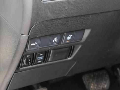 Used 2018 Nissan Armada Platinum w/ Captain Seat Package AWD/4WD image 14