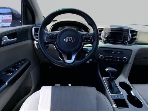 Used 2019 Kia Sportage LX FWD image 6