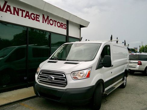 Used 2018 Ford Transit 250 130 Low Roof w/ Exterior Upgrade Package RWD image 1
