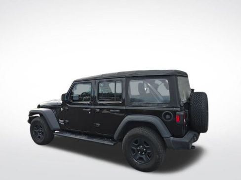 Used 2018 Jeep Wrangler Unlimited Sport image 1