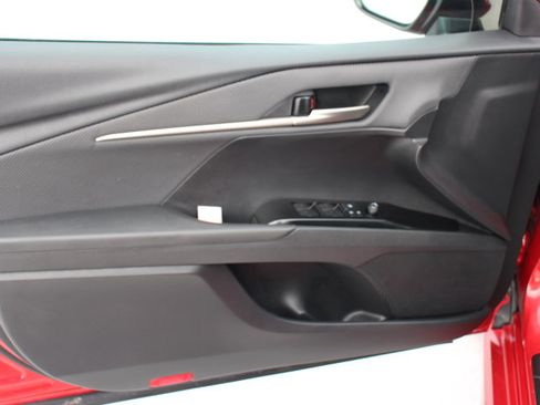 Used 2025 Toyota Camry SE image 10