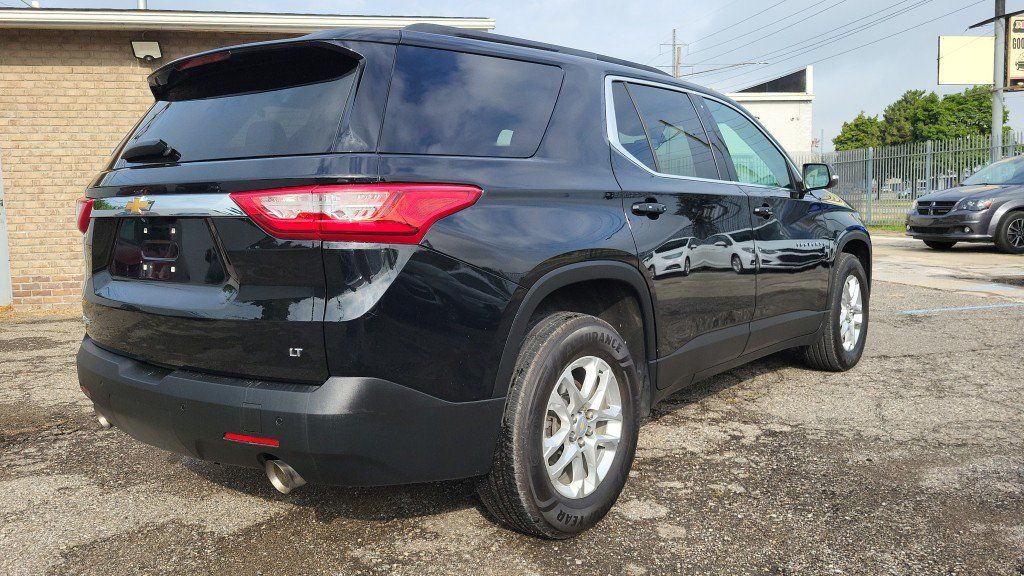 Used 2021 Chevrolet Traverse LT FWD image 9