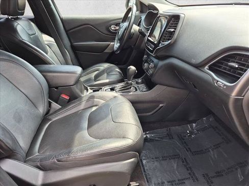 Used 2019 Jeep Cherokee Limited AWD/4WD image 21