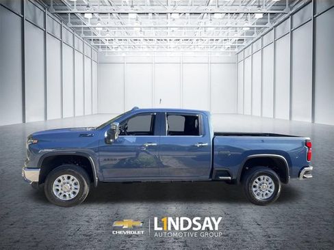 Used 2025 Chevrolet Silverado 3500 LTZ w/ LTZ Plus Package AWD/4WD image 5