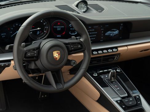 Certified 2024 Porsche 911 Carrera 4S image 19