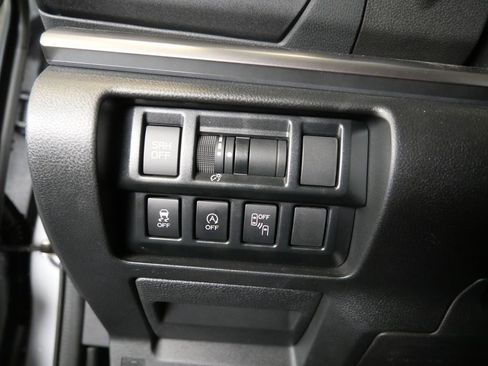 Used 2023 Subaru Crosstrek 2.5i Limited image 14