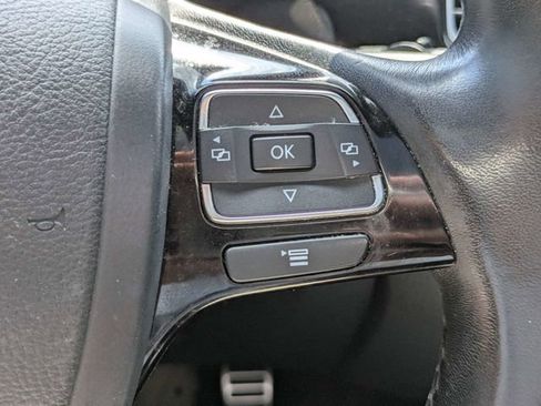 Used 2017 Volkswagen Touareg Wolfsburg Edition AWD/4WD image 27