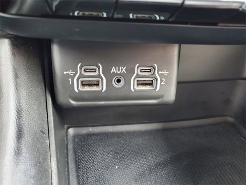 Used 2021 Dodge Durango GT image 25