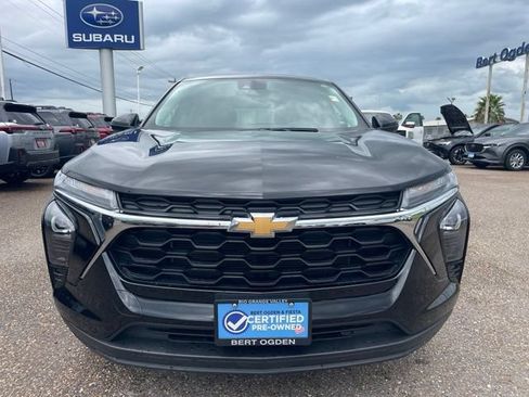 Used 2024 Chevrolet Trax LS w/ LS Convenience Package FWD image 2