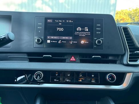 Used 2024 Kia Sportage LX image 17