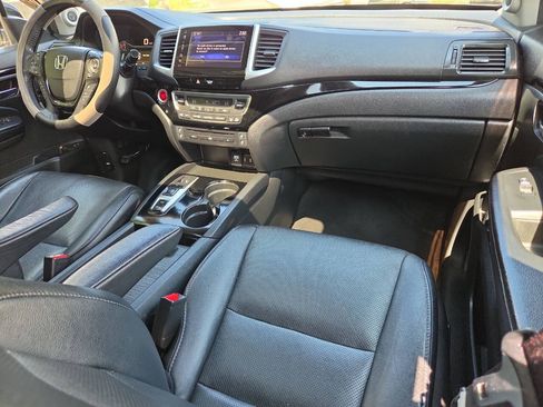 Used 2017 Honda Pilot Elite image 26