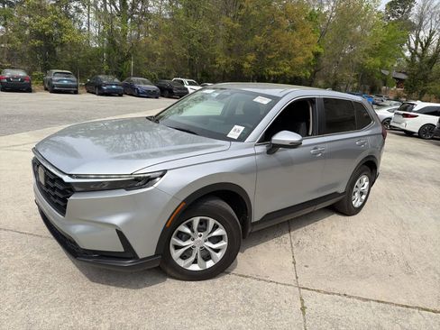 Used 2025 Honda CR-V LX image 4