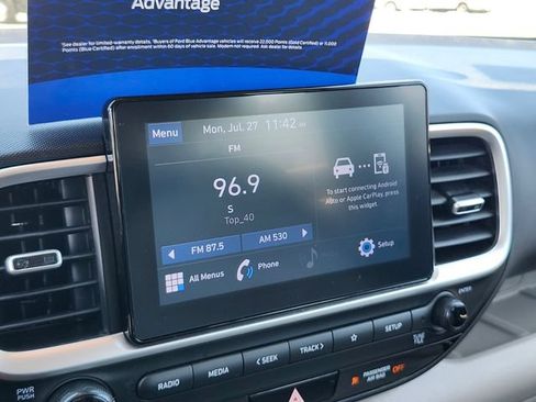 Used 2022 Hyundai Venue SEL FWD image 21