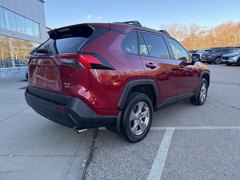 Used 2022 Toyota RAV4 XLE image 3