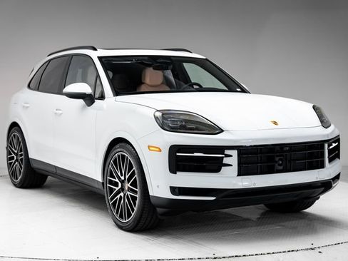 New 2026 Porsche Cayenne AWD/4WD image 30