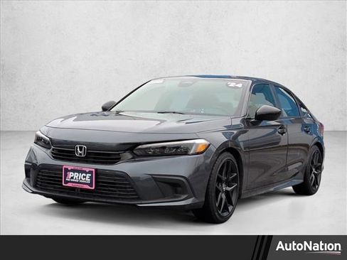 Used 2024 Honda Civic Sport image 1