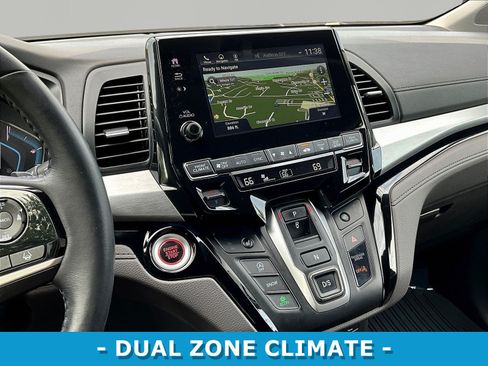 Used 2023 Honda Odyssey Touring image 9