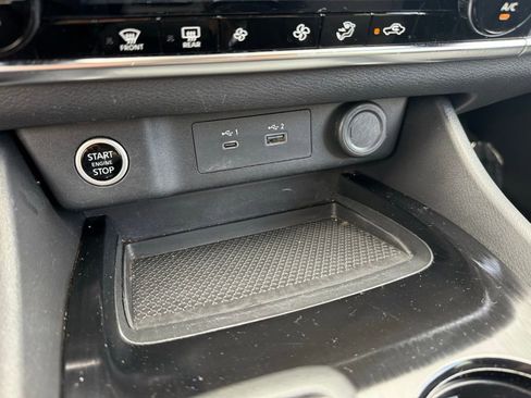 Used 2023 Nissan Rogue SV AWD/4WD image 12