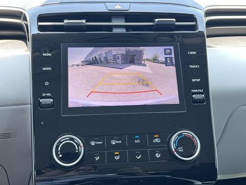 Certified 2024 Hyundai Tucson SE FWD image 18