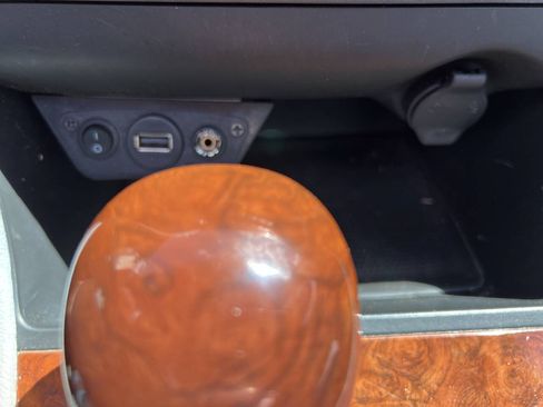 Used 2005 Buick LaCrosse CXL w/ Gold Convenience Package FWD image 19