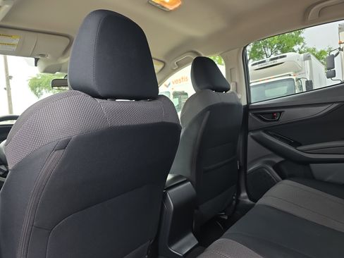 Used 2022 Subaru Crosstrek 2.0i AWD/4WD image 17