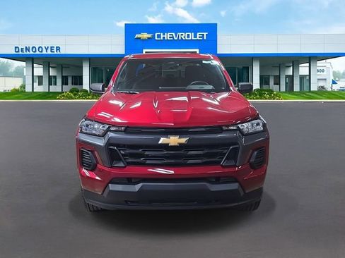 New 2025 Chevrolet Colorado LT w/ Advanced Trailering Package image 2