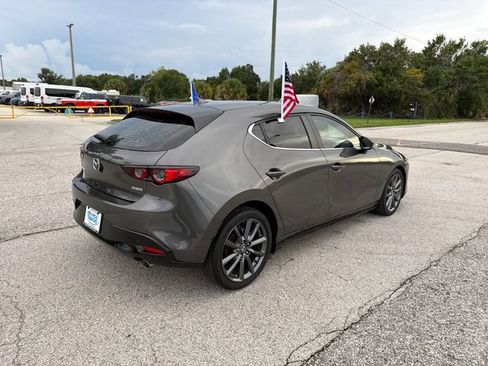Used 2019 MAZDA MAZDA3 AWD Hatchback w/ Preferred Pkg image 7
