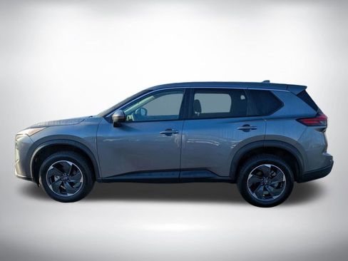 Used 2024 Nissan Rogue SV AWD/4WD image 7