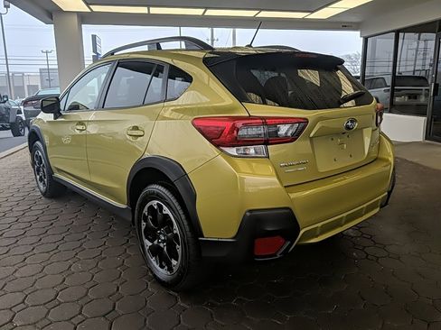 Used 2023 Subaru Crosstrek 2.0i image 10
