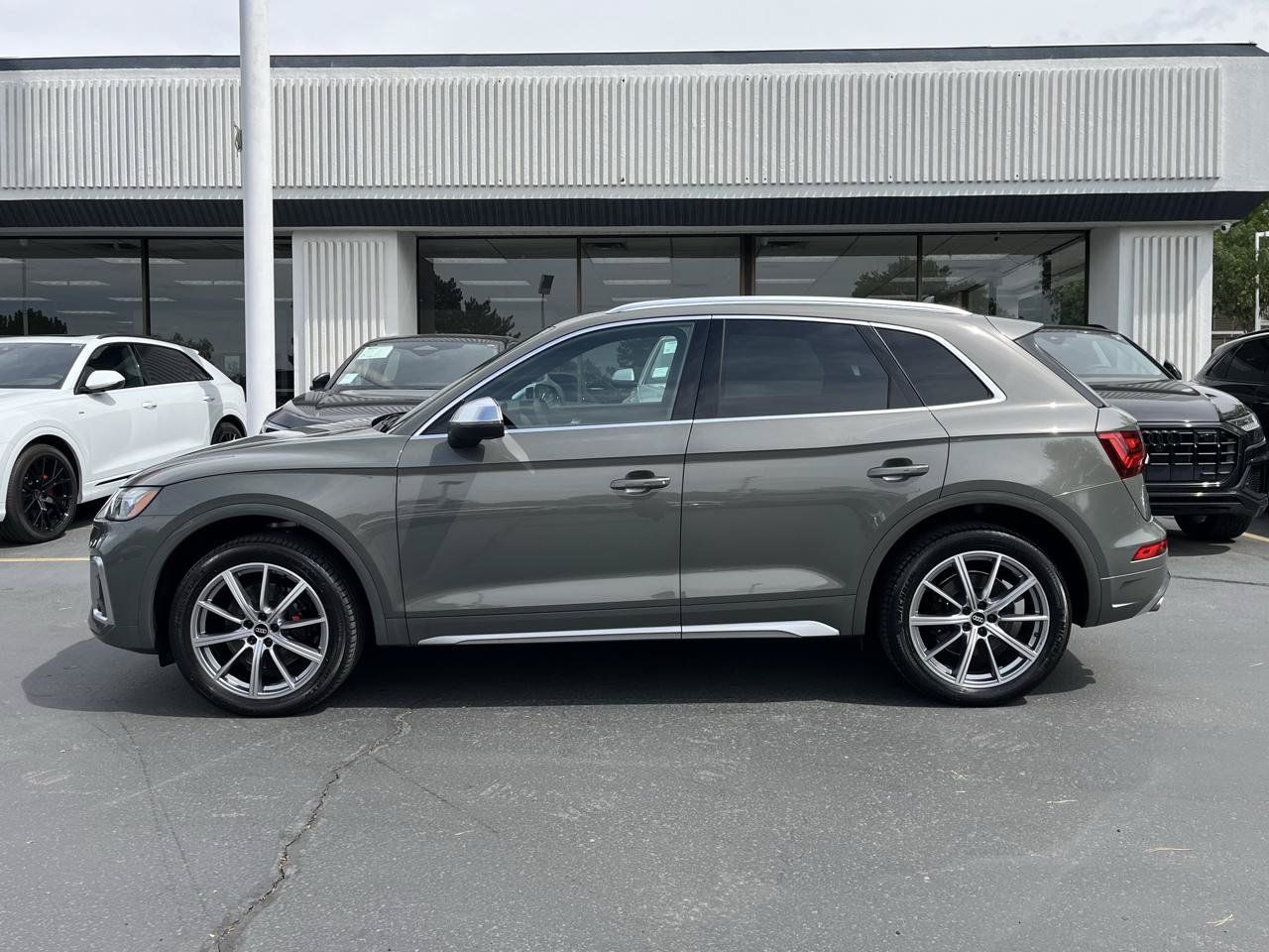 Used 2023 Audi SQ5 Premium Plus w/ Premium Plus Package AWD/4WD image 20