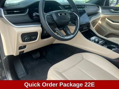 Used 2025 Jeep Grand Cherokee Limited w/ Luxury Tech Group II