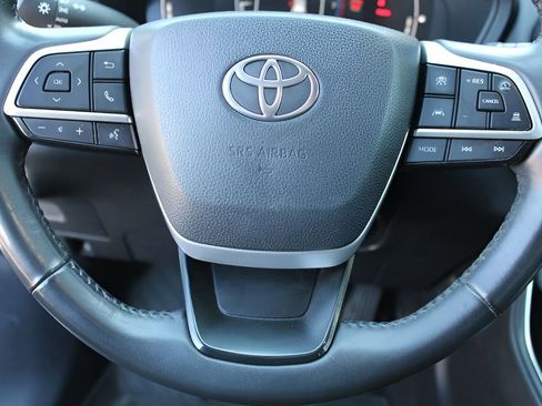 Certified 2024 Toyota Grand Highlander AWD image 10