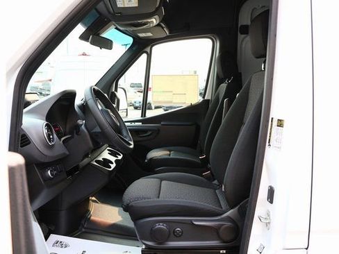 New 2025 Mercedes-Benz Sprinter 2500 image 17