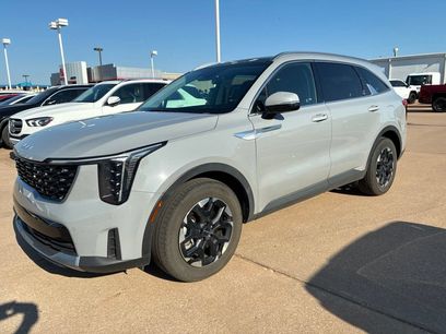 Used 2025 Kia Sorento S w/ Panoramic Sunroof Package
