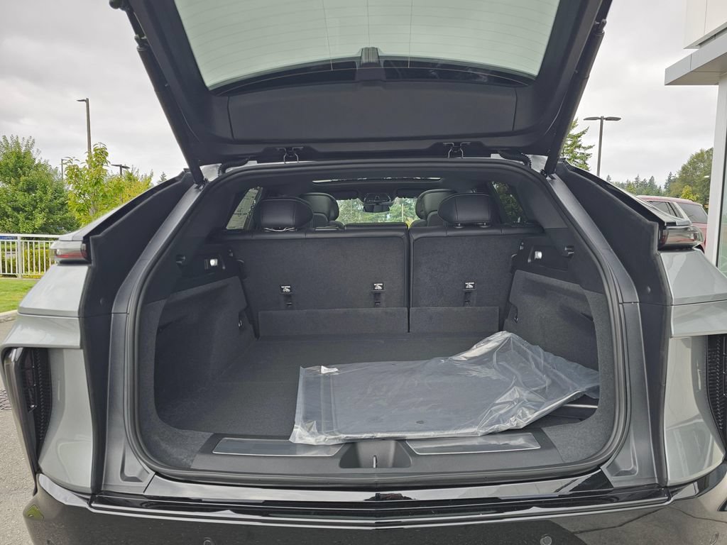 New 2027 Cadillac Lyriq Sport AWD/4WD image 18