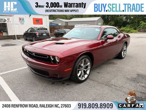 Used 2020 Dodge Challenger SXT w/ Plus Package RWD image 1