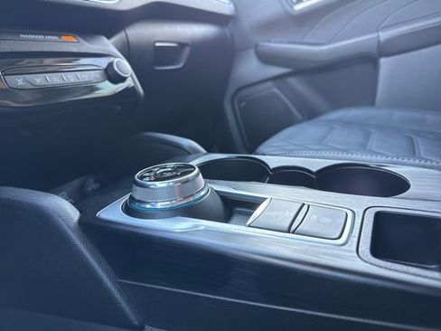 Certified 2023 Ford Escape Platinum w/ Premium Technology Package image 29