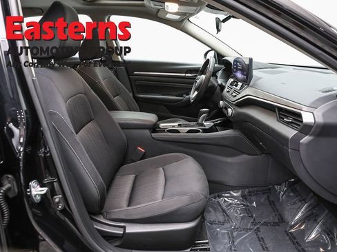 Used 2023 Nissan Altima 2.5 SV w/ SV Premium Package FWD image 24