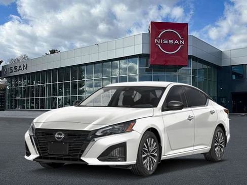 New 2026 Nissan Altima 2.5 SV FWD image 1