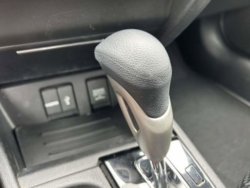 Used 2015 Honda Civic SE image 26