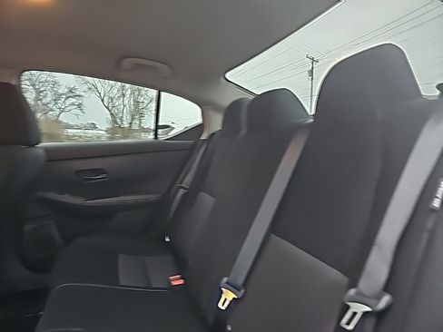 Used 2025 Nissan Sentra SV image 13