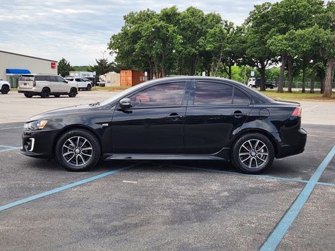 Used 2017 Mitsubishi Lancer ES FWD image 3