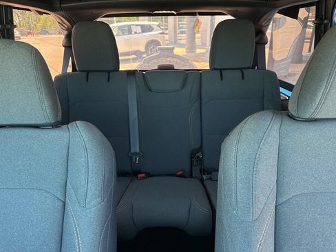 Used 2024 Jeep Wrangler Unlimited Sport AWD/4WD image 44