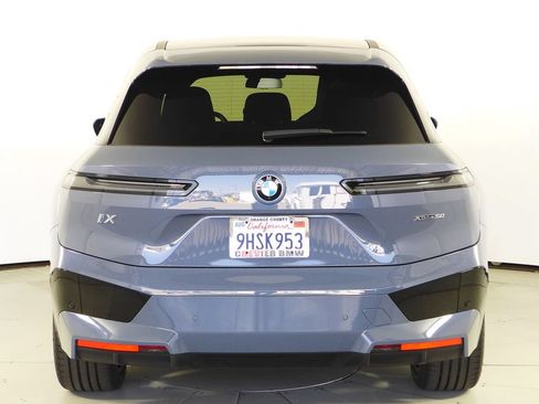 Used 2024 BMW iX xDrive50 w/ Sport Package AWD/4WD image 7