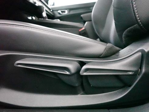 Used 2025 Honda Civic Sport image 14