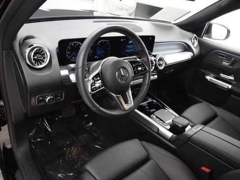 Certified 2023 Mercedes-Benz EQB 300 4MATIC image 20