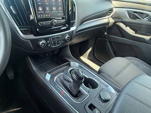Used 2020 Chevrolet Traverse LS FWD image 19