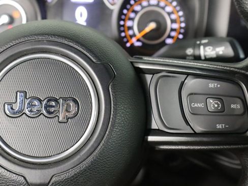Used 2024 Jeep Wrangler Unlimited Sport AWD/4WD image 10