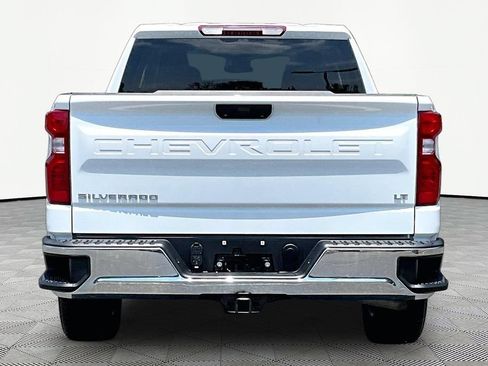 Used 2023 Chevrolet Silverado 1500 LT AWD/4WD image 6